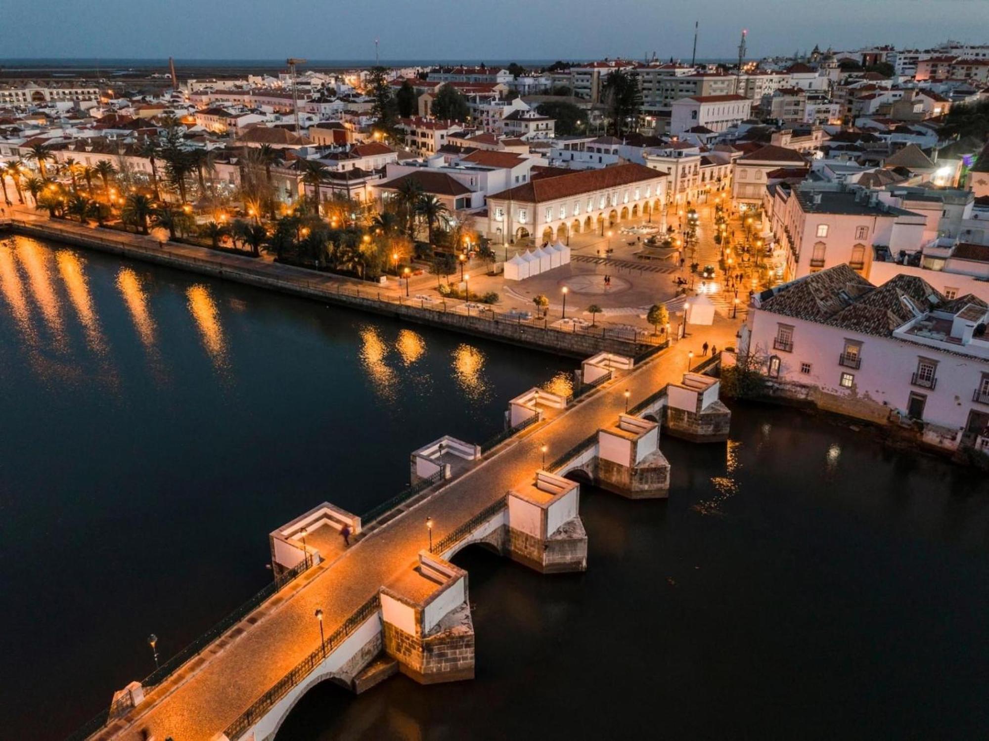 Villa Beautiful Town Centre Townhouse With Shared Pool Tavira Exterior foto