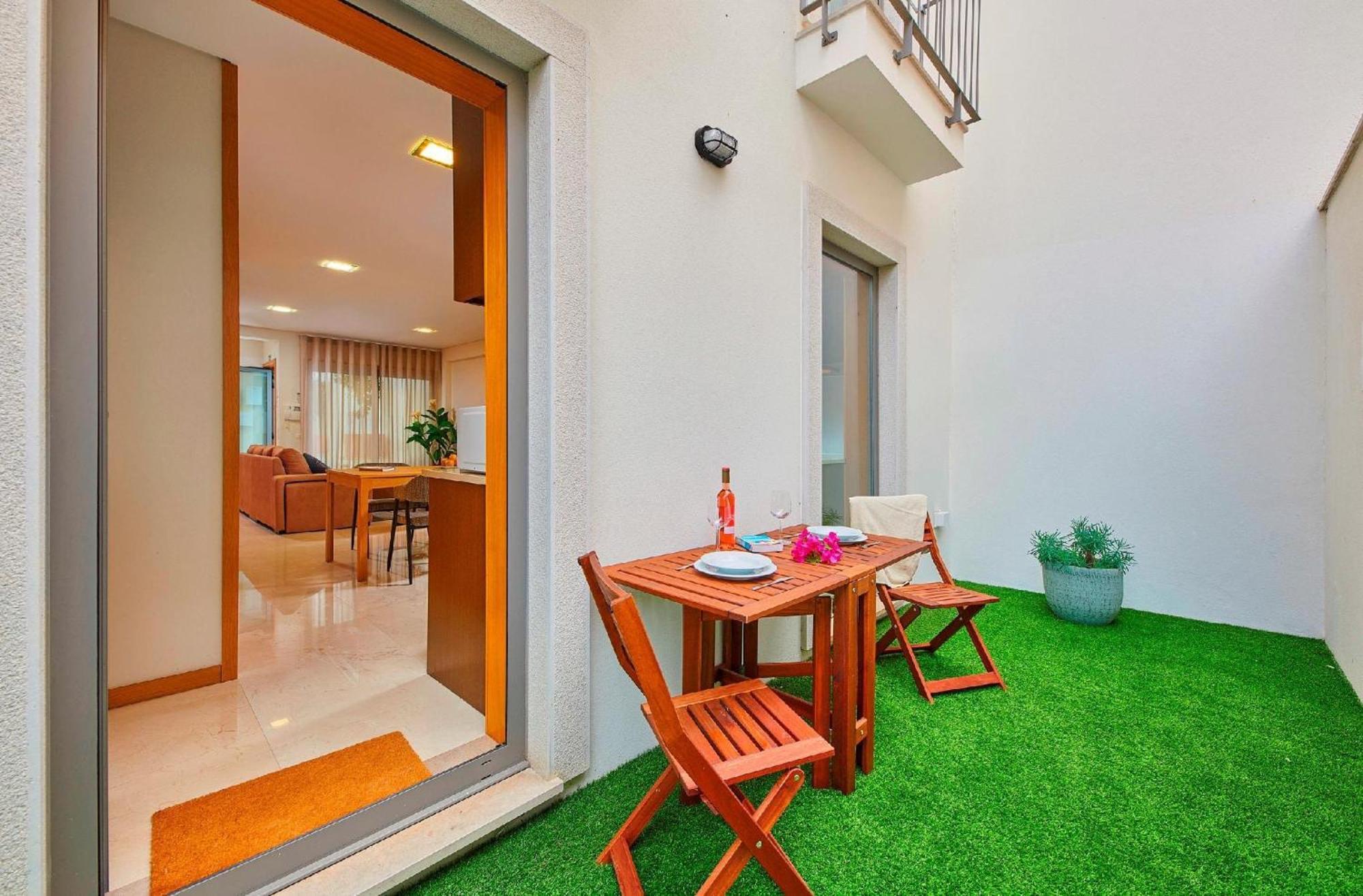 Villa Beautiful Town Centre Townhouse With Shared Pool Tavira Exterior foto